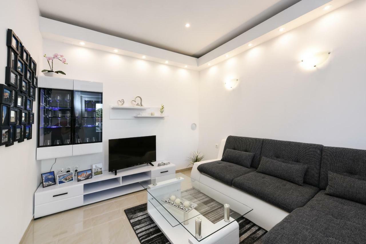Apartment Katica Zadar Bagian luar foto